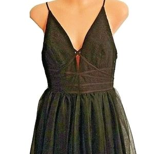 BCBGENERATION Sz 4 LBD Little Black Dress Party